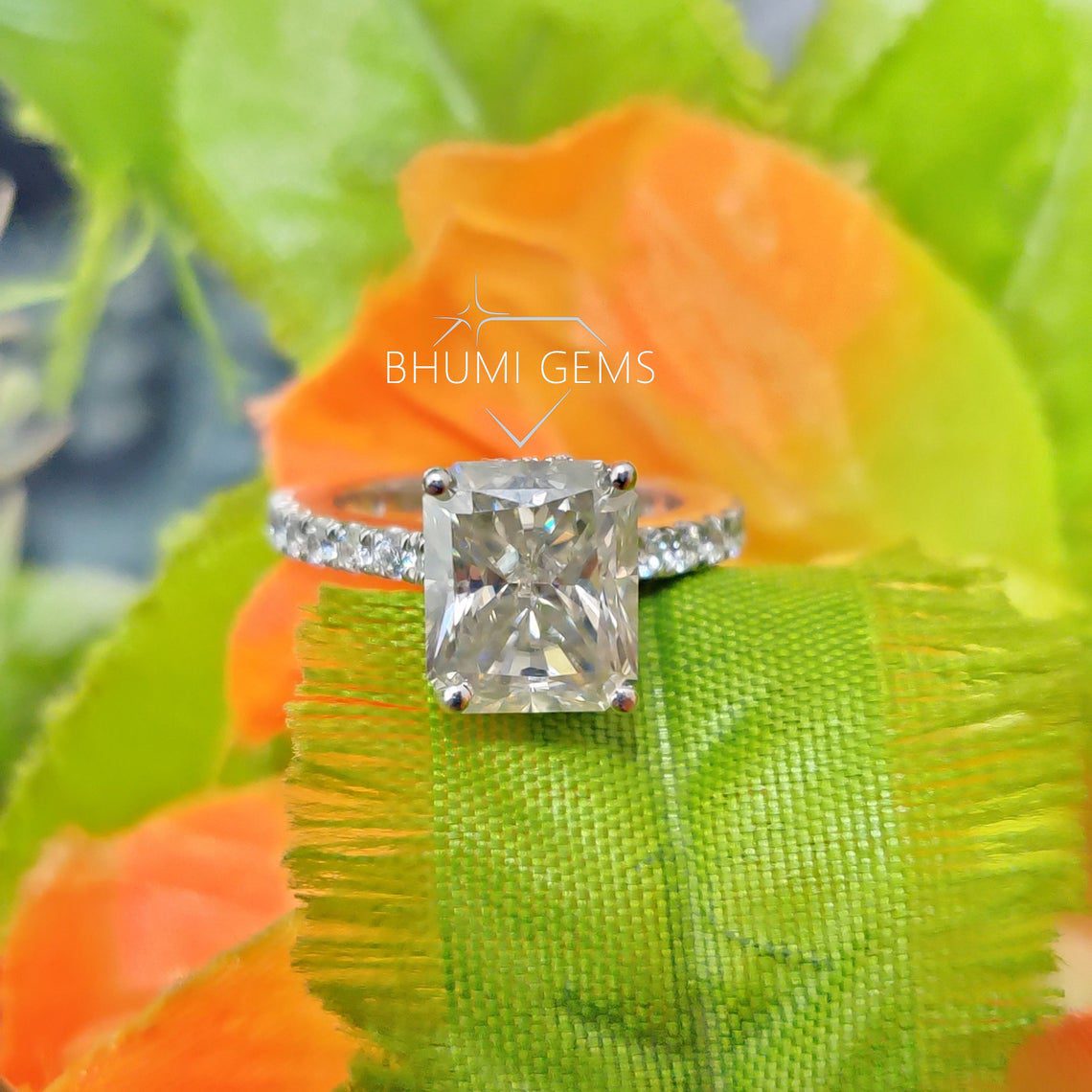 2CT Radiant Colorless Ring | Solitaire Engagement Ring
