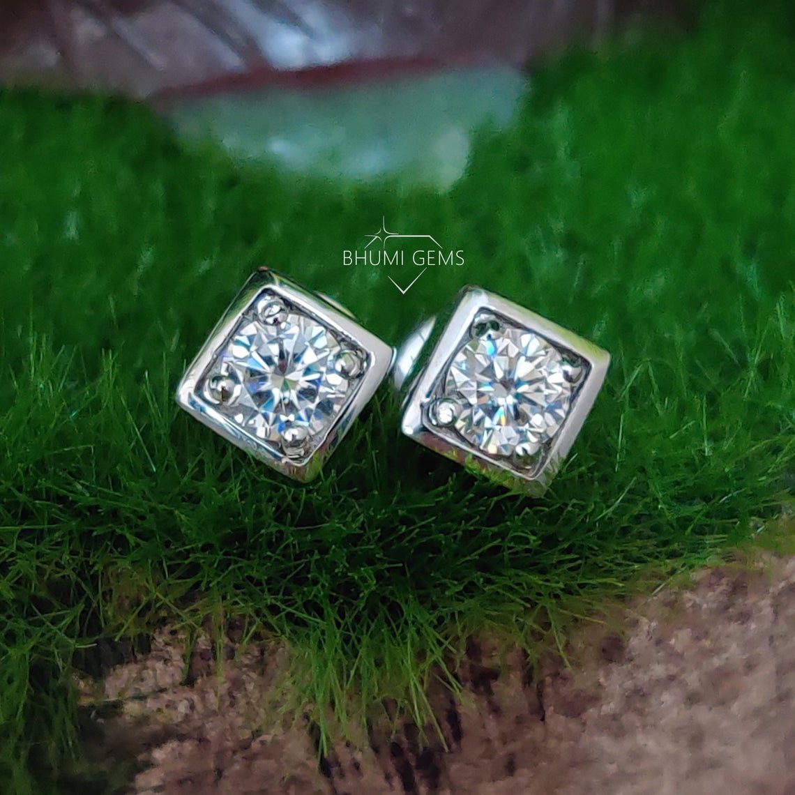 2TCW Moissanite Earrings | Round Colorless VVS1 Diamonds