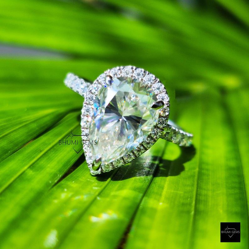3 CT Pear Moissanite Halo Wedding Ring - view 6