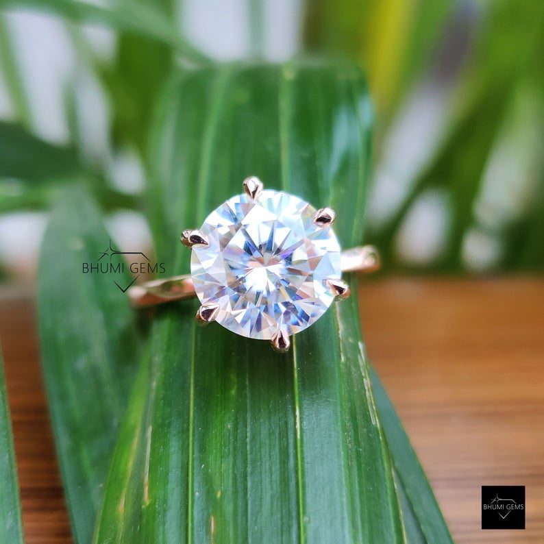 Classic Solitaire Wedding Ring