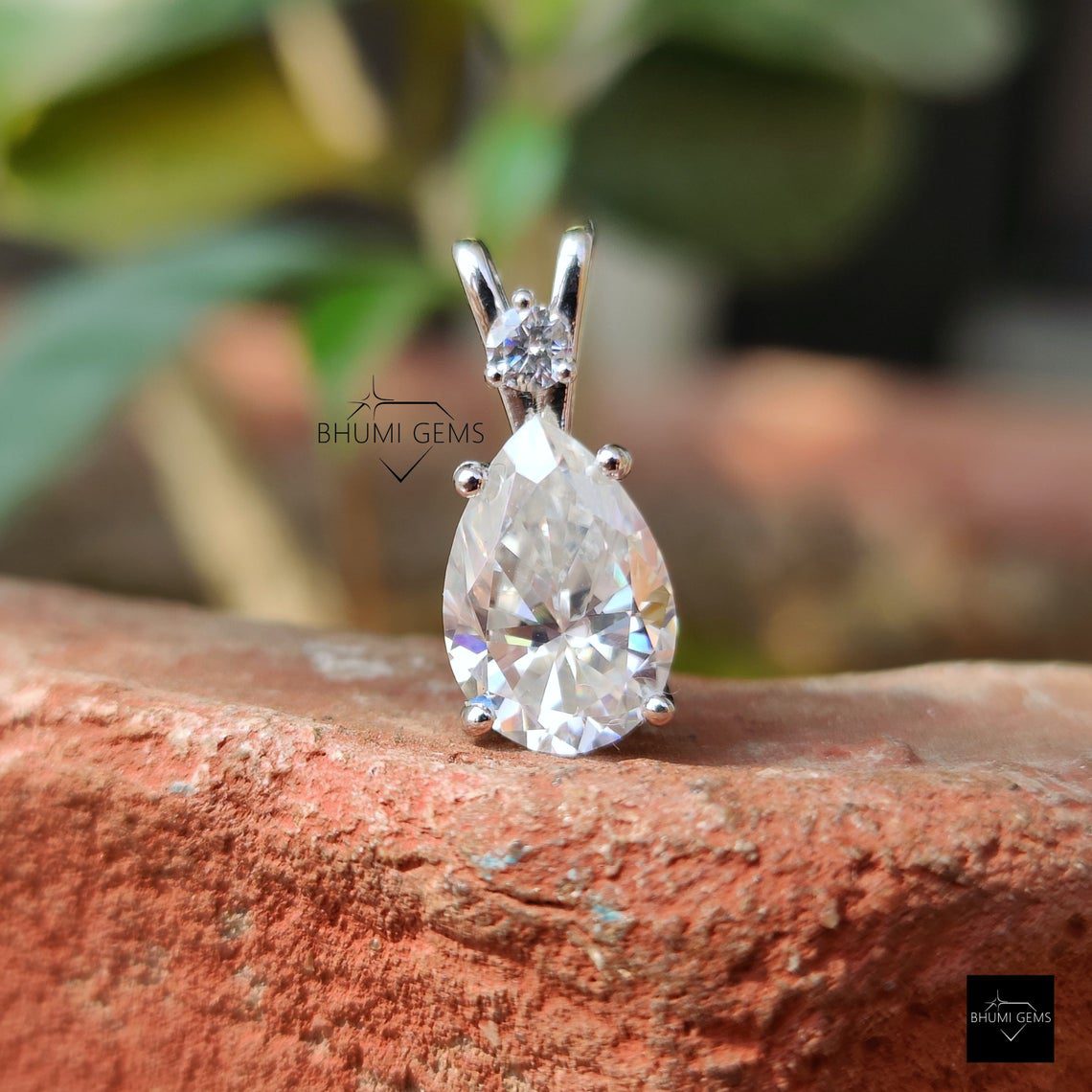 3.09TCW Pear Moissanite Pendant - view 6