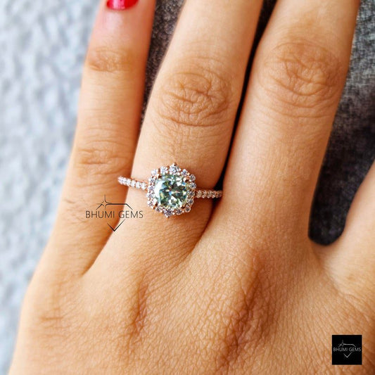 Cushion Moissanite Halo Engagement ring