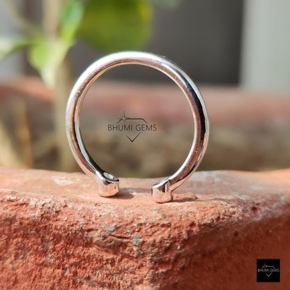 0.16 CT Round Cut Two Stone Moissanite Band - view 4