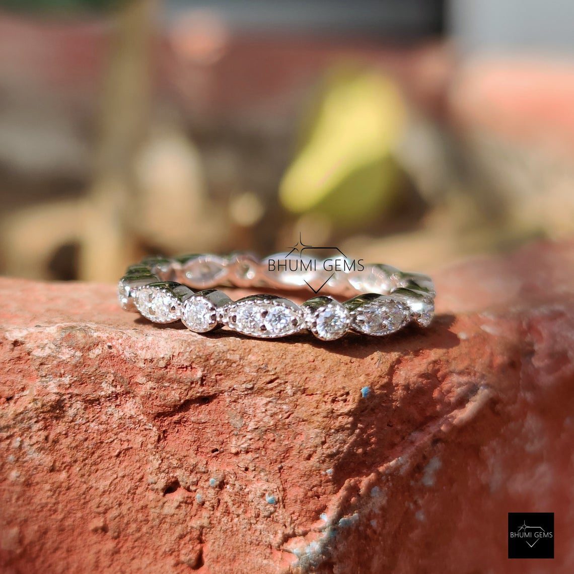 0.25 CT Round VVSI Moissanite Wedding Band