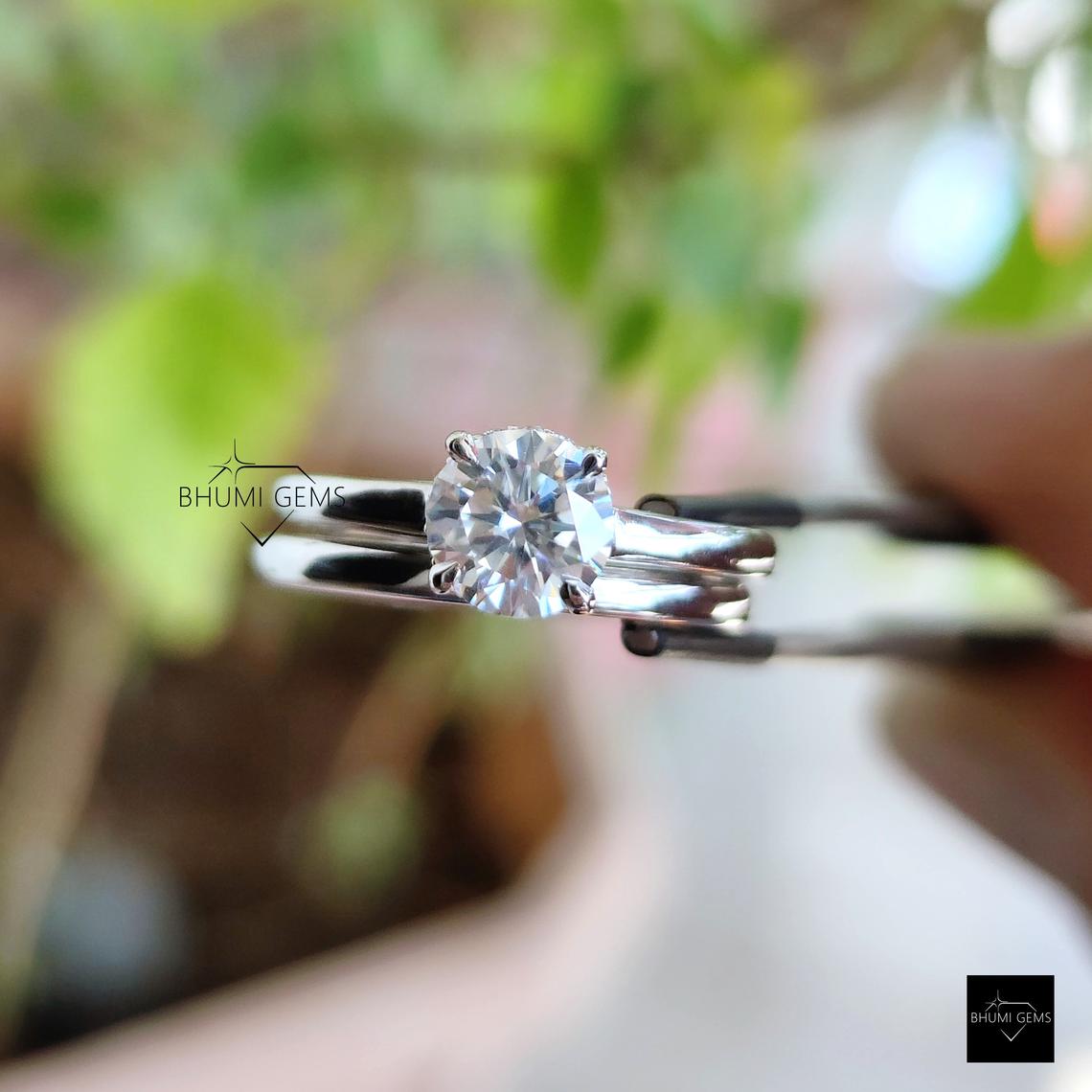 1 CT Round Moissanite Wedding Ring Set - view 6