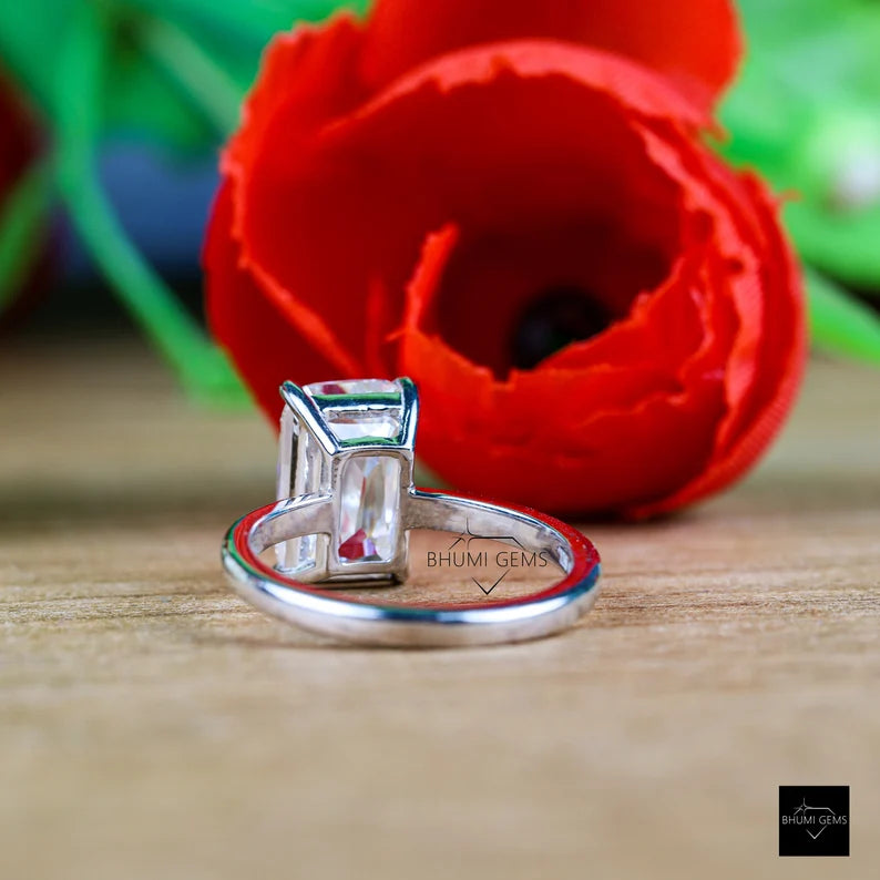 11×7 Emerald Criss Cut Moissanite Engagement Ring - view 5