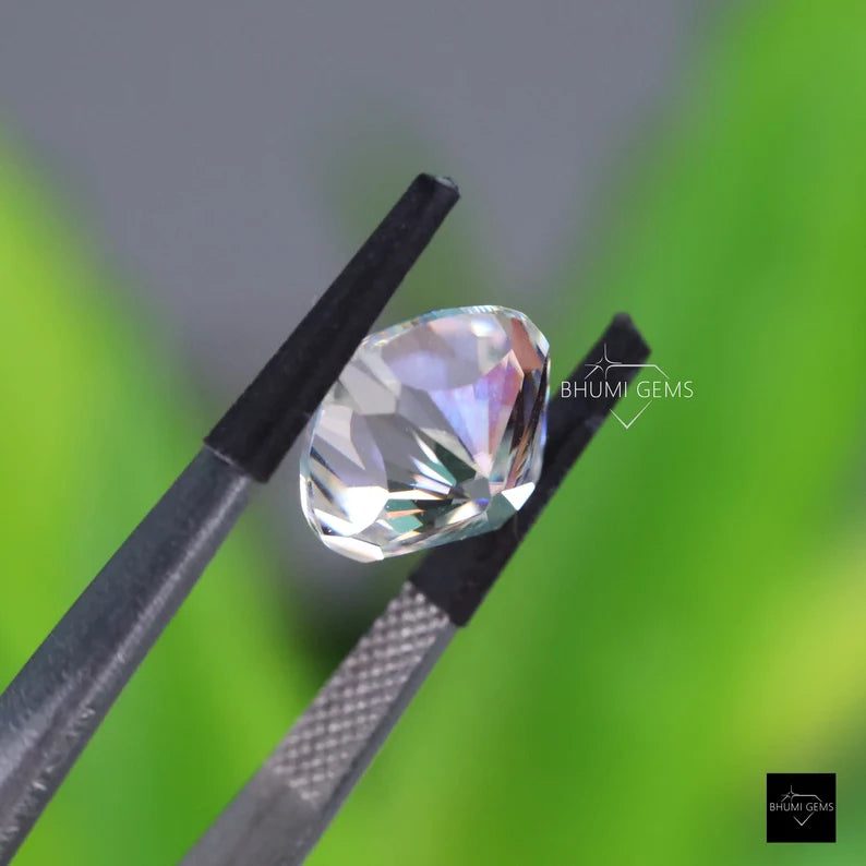1CT-50CT Cushion VVS1 Colorless Loose Moissanite Diamond - view 4