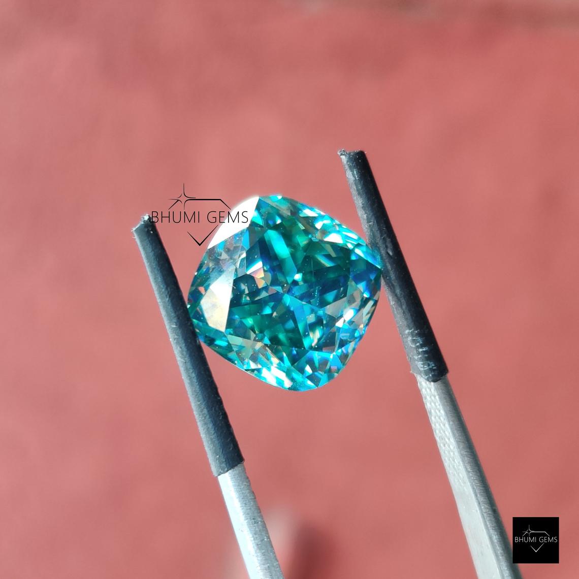 1CT-50CT Dark Blue Cushion Loose Moissanite - view 2