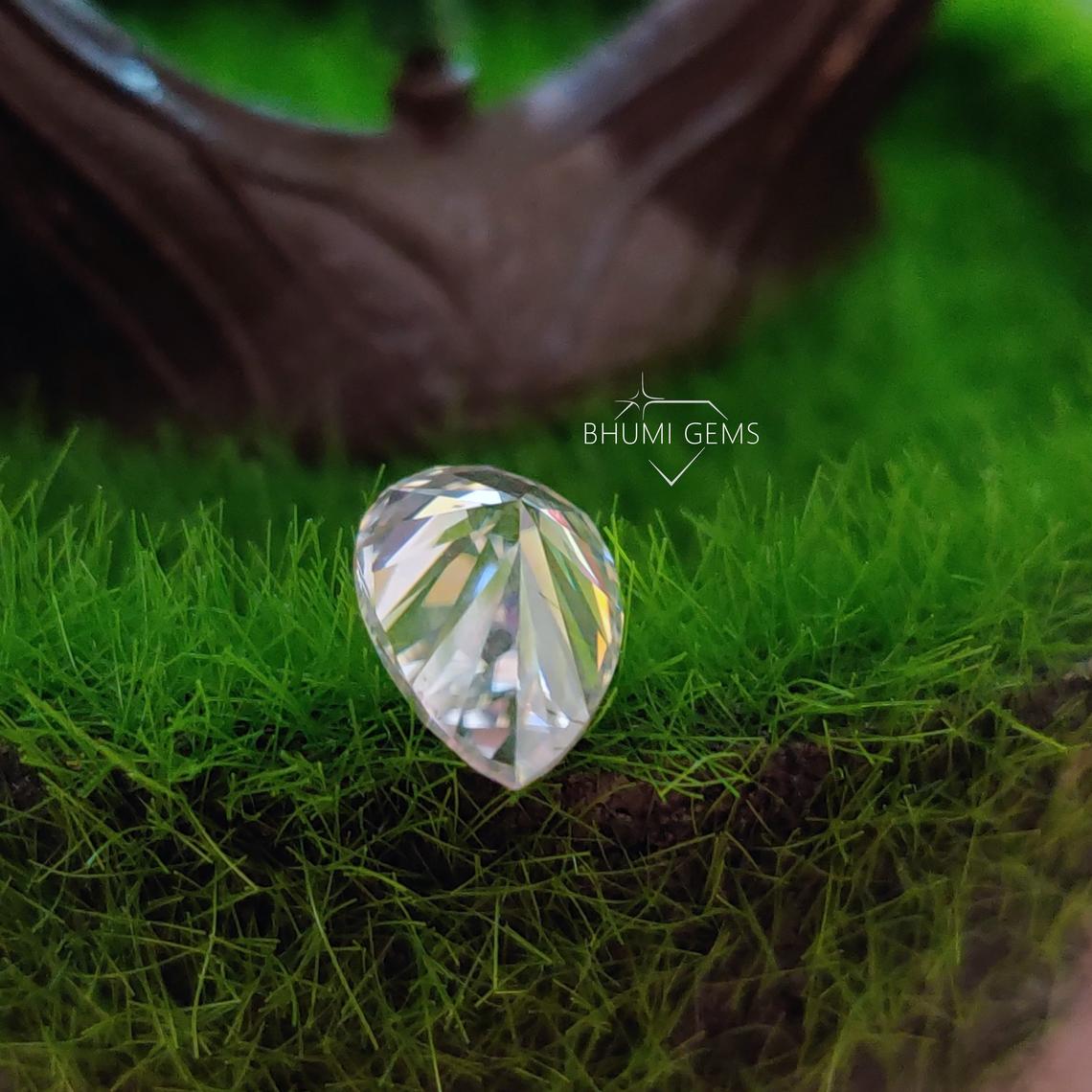 1CT-50CT Pear Cut VVS1 Colorless Moissanite Loose Diamond - view 3