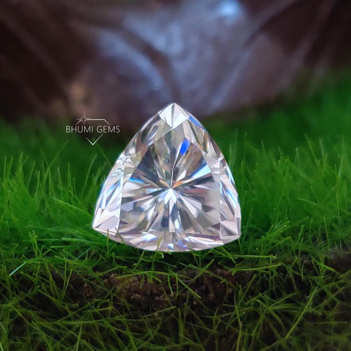 1CT-50CT Trillion Cut VVS1 Colorless Moissanite Loose Diamond - view 6