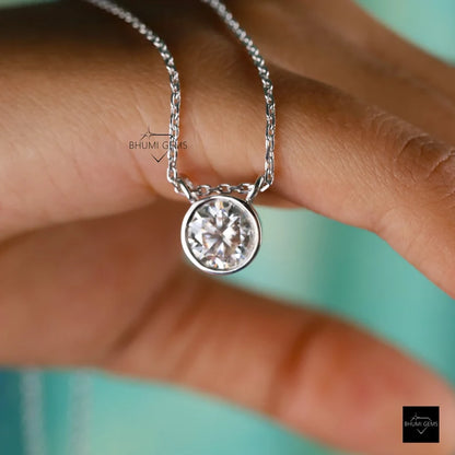 2 CT Round Cut Colorless Moissanite Necklace - view 3