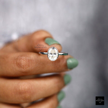 2 CT Oval Cut Moissanite Engagement Ring