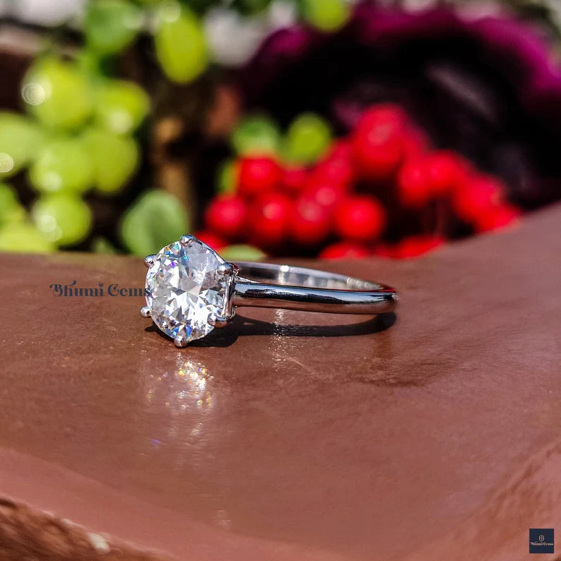 2 CT Round Solitaire Moissanite Ring - view 5