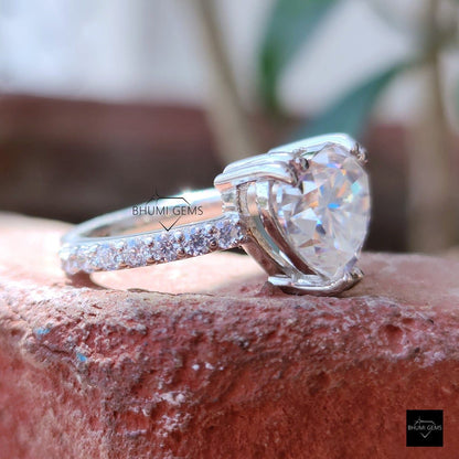 2.70 TCW Heart Cut Moissanite Ring - view 4