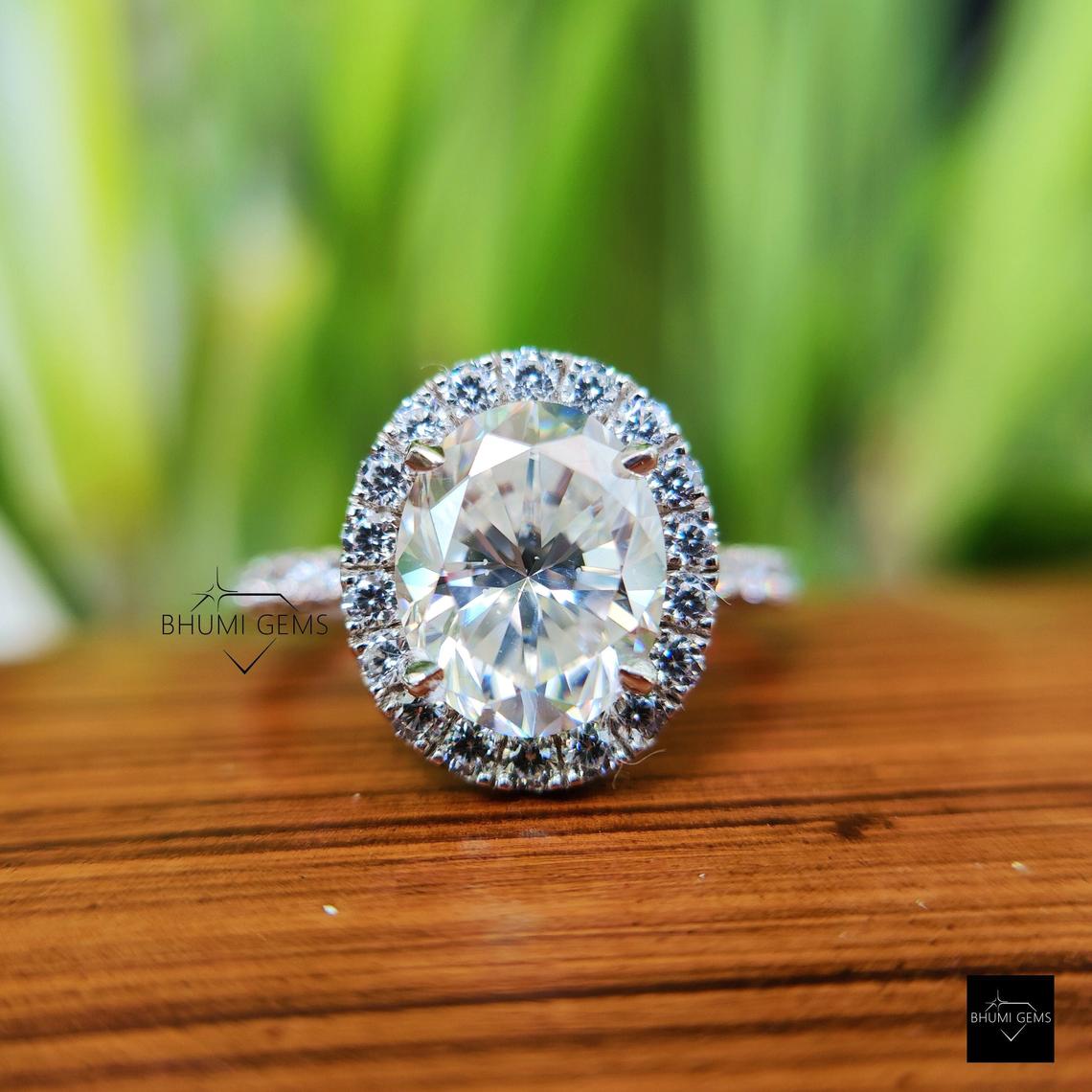 2.66TW Oval Halo Moissanite Engagement Ring