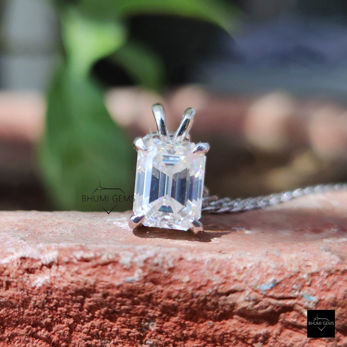2CT Emerald Colorless Moissanite Necklace - view 4