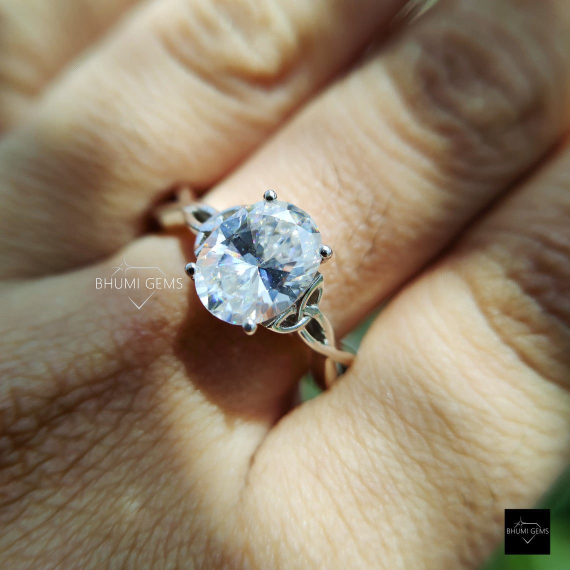2 CT Oval Engagement Ring - view 2