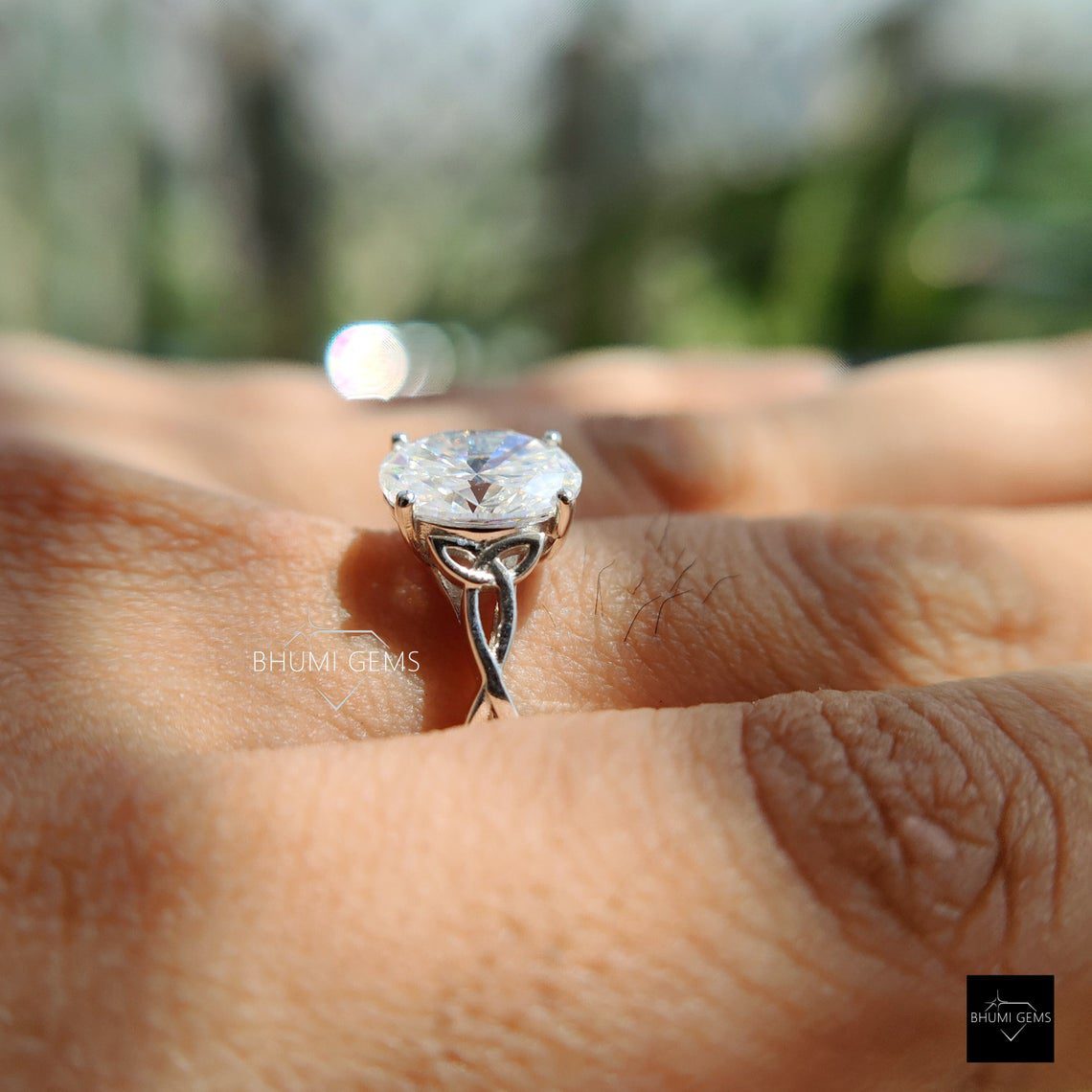 2 CT Oval Engagement Ring - view 3
