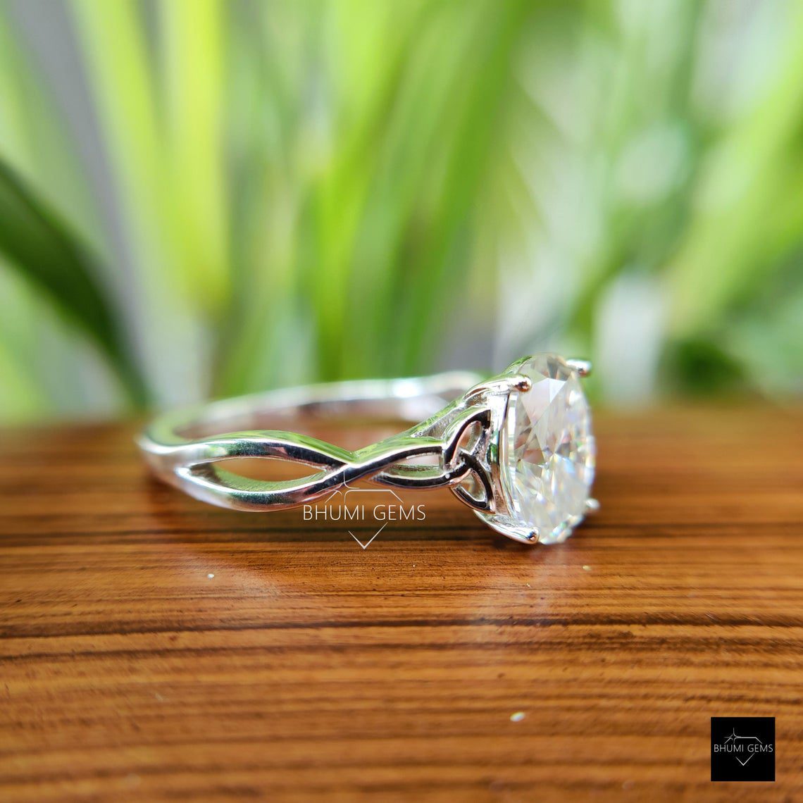 2 CT Oval Engagement Ring - view 5
