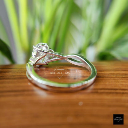 2 CT Oval Engagement Ring - view 6