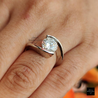 2 CT Round Moissanite Bypass Setting Solitaire Engagement Ring - view 6