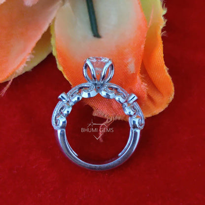 2CT Round Cut VVS1 Colorless Moissanite Engagement Ring - view 6