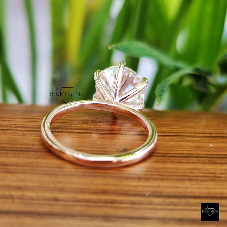 3 CT Round Cut Moissanite Engagement Ring - view 6