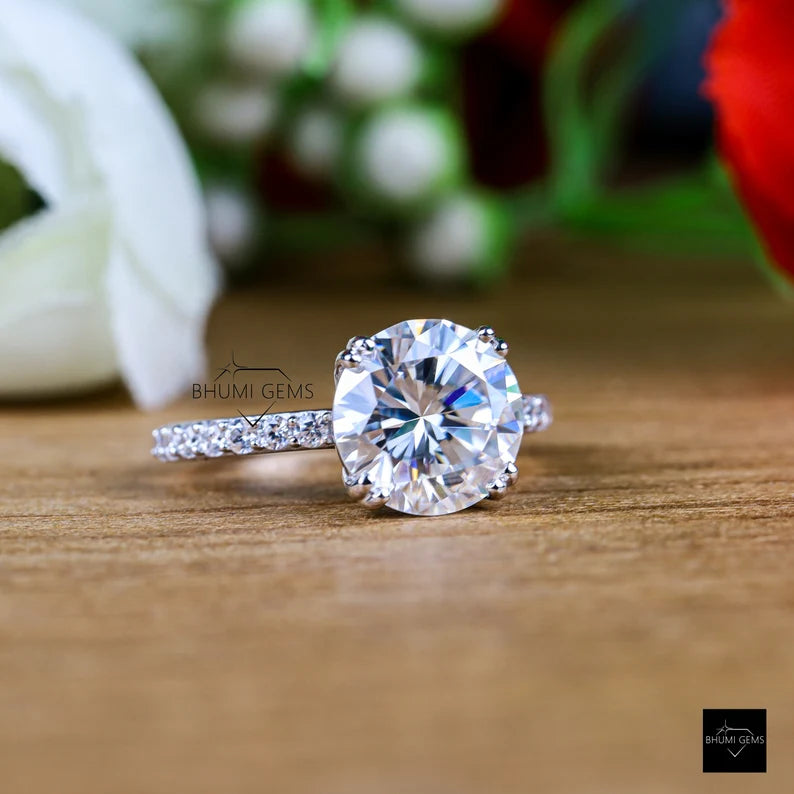 3 CT Round Cut Moissanite Engagement Ring