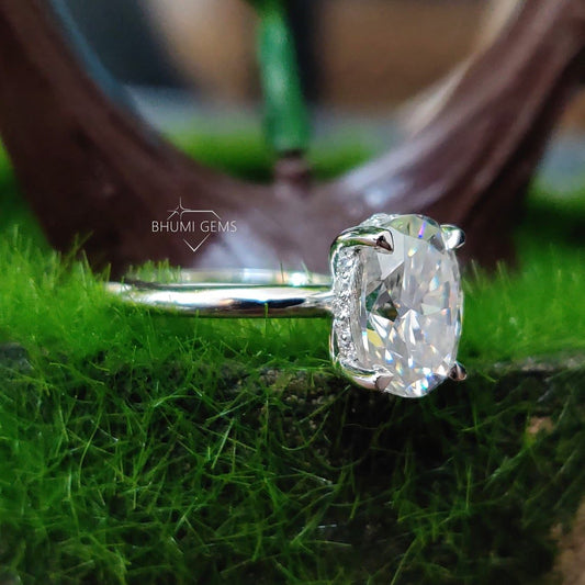 3.26TCW Oval Cut Colorless VVS1 Moissanite Engagement Ring - view 2