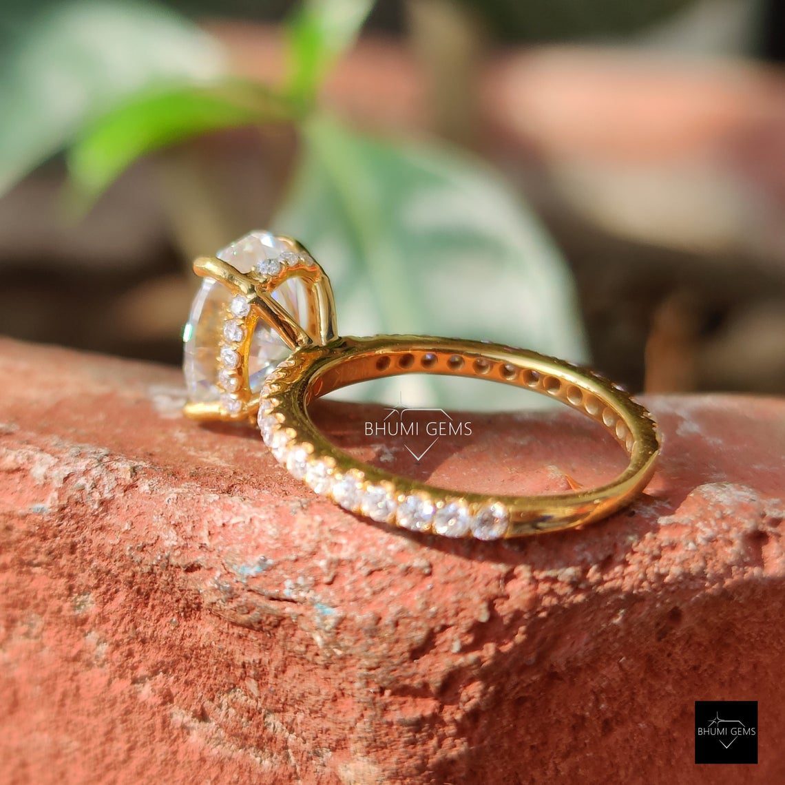 3.34 TCW Oval Moissanite Engagement Ring - view 4