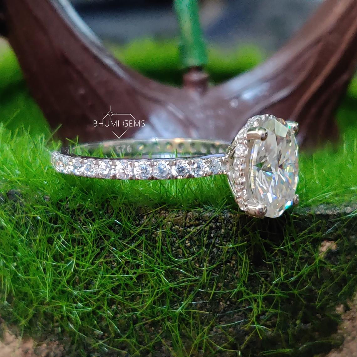3.56TCW Oval Cut Moissanite Ring - view 2