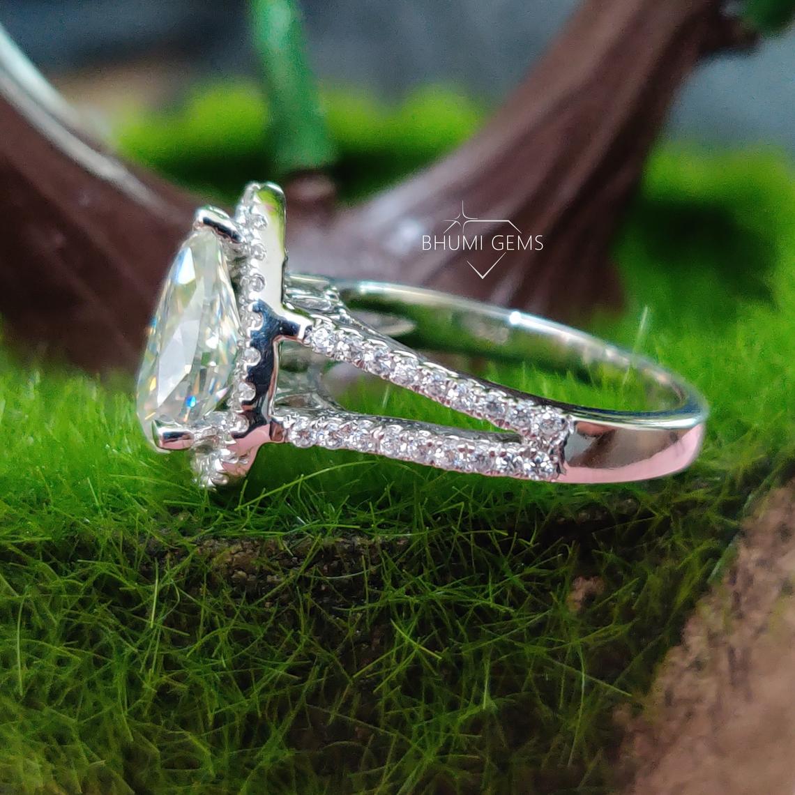 3.95TCW Pear Cut Colorless VVS1 Moissanite Engagement Ring - view 2