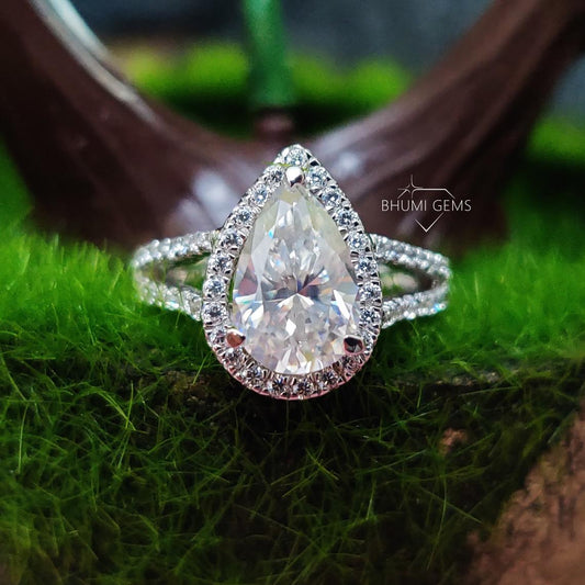 Wedding Rings | VVS1 Pear Cut Engagement Rings | Bhumi Gems