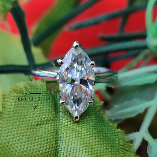 Marquise Cut Engagement Ring | Colorless Moissanite