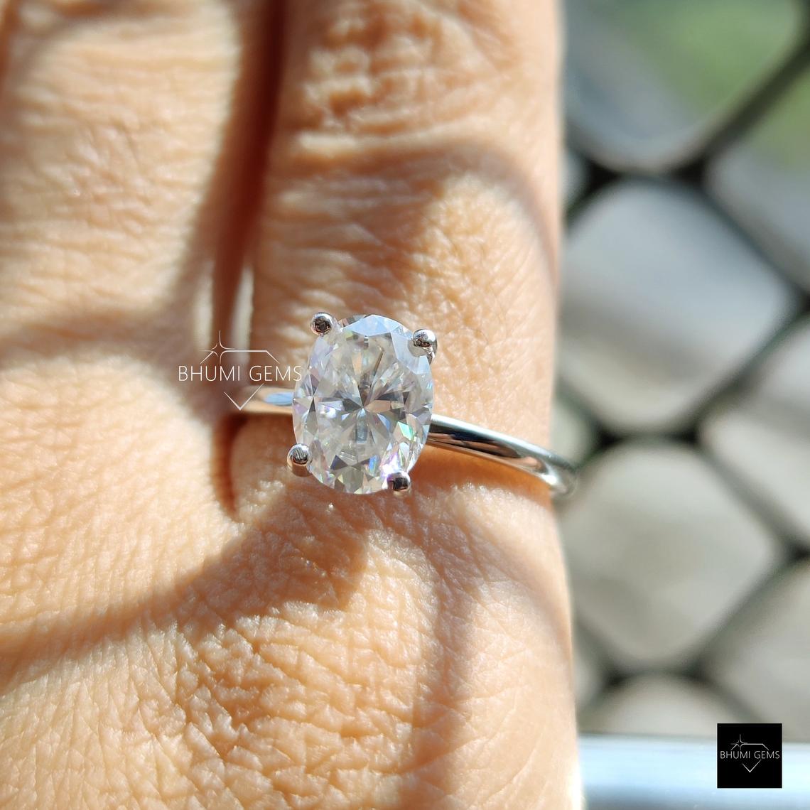 2 CT Oval Moissanite Solitaire Engagement Ring - view 6