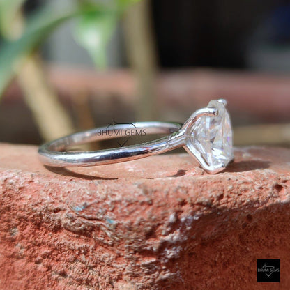 2 CT Oval Moissanite Solitaire Engagement Ring - view 3