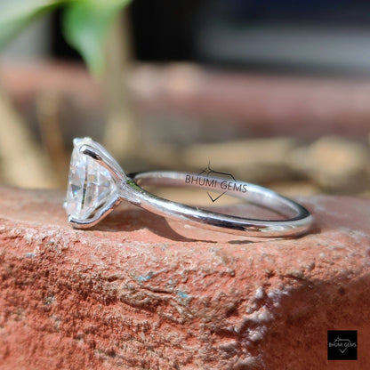 2 CT Oval Moissanite Solitaire Engagement Ring - view 5
