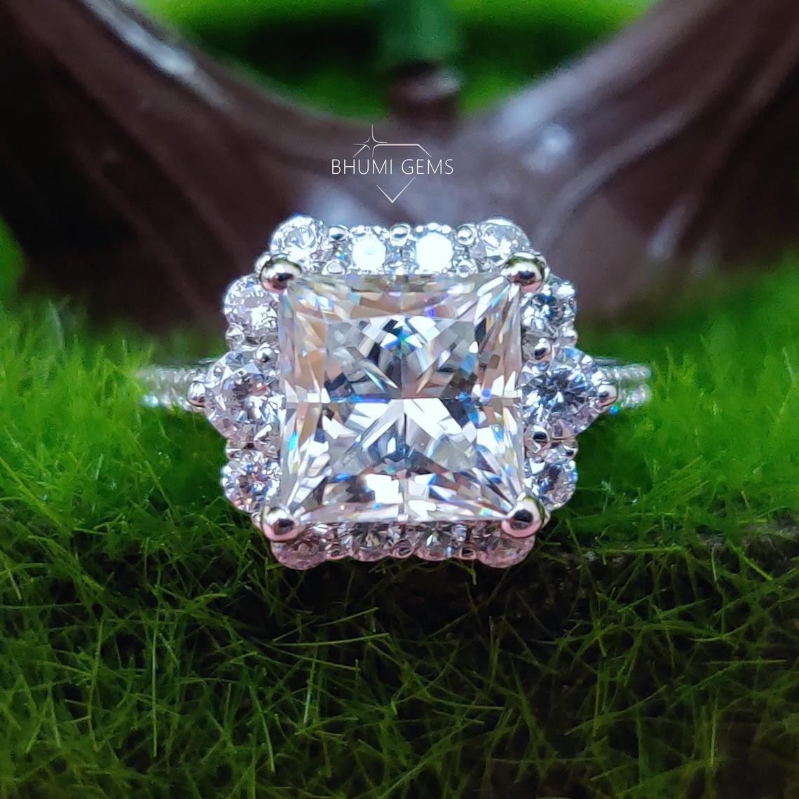 3CT Princess VVS1 Moissanite Ring | Halo Solitaire Gift