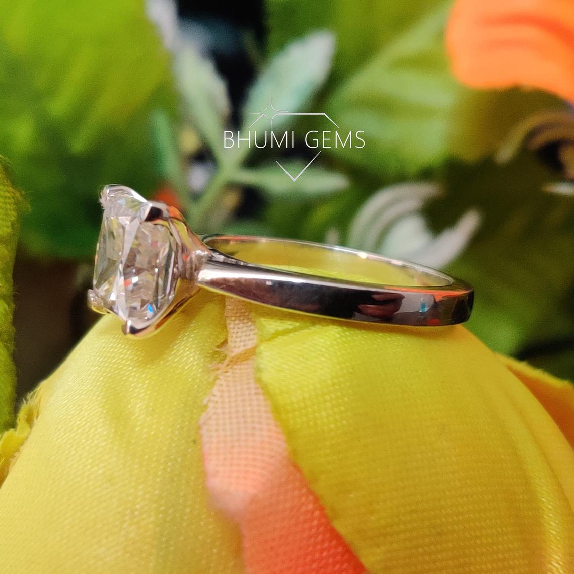 3CT Princess Cut VVS1 Clarity Colorless Moissanite Engagement Ring - view 5