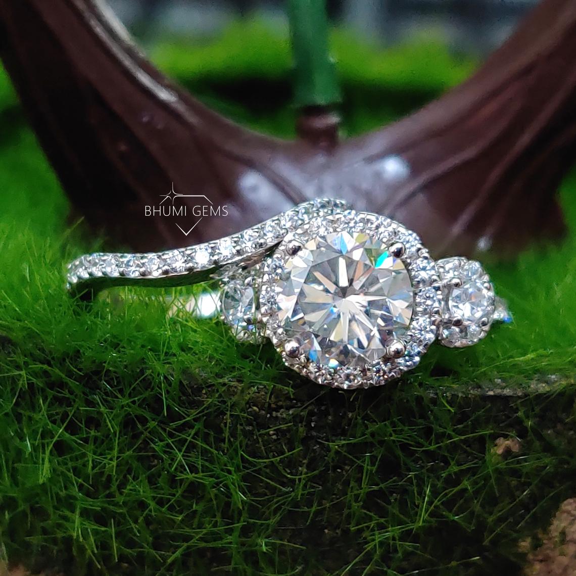 4.45TCW Round Moissanite Wedding Set Bridal Set Engagement Ring - view 3