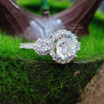4.45TCW Round Moissanite Wedding Set Bridal Set Engagement Ring - view 4