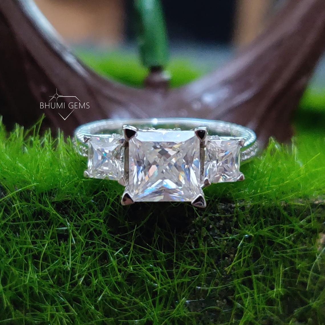Colorless Moissanite Engagement Ring |Three Stone Halo Ring