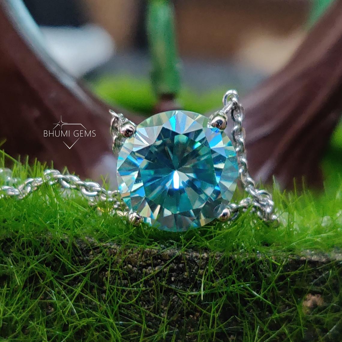 4CT Round Blue Moissanite Necklace Pendant - view 4