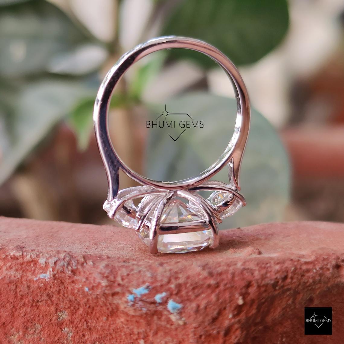 4TCW Cushion & Round Moissanite Ring, Three Stone Ring, Engagement Ring, Wedding Ring, Anniversary Ring, Vintage Ring, Gift For Her Antique