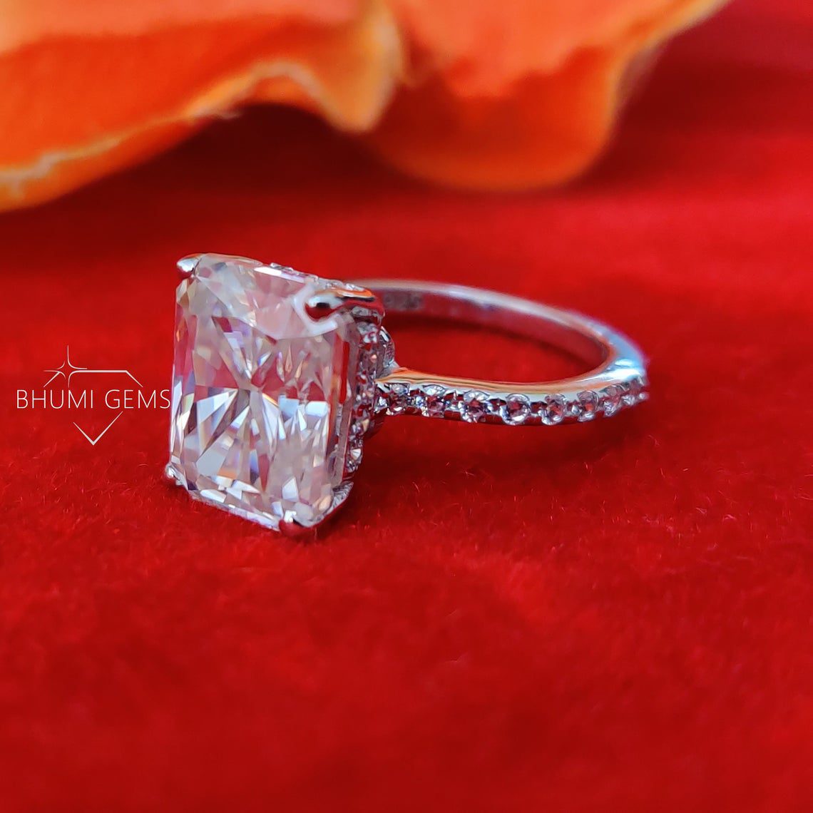 5.00CT Radiant Cut VVS1 Brilliant Diamond Moissanite Engagement Ring - view 3