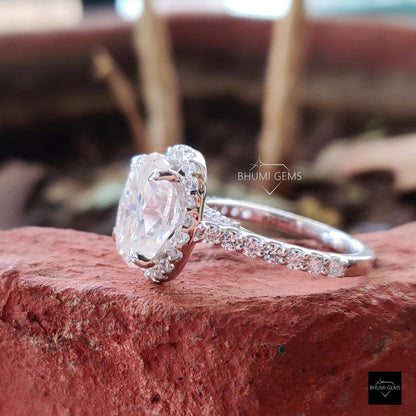 5.49 TCW Oval Cut Moissanite Halo Engagement Ring - view 5