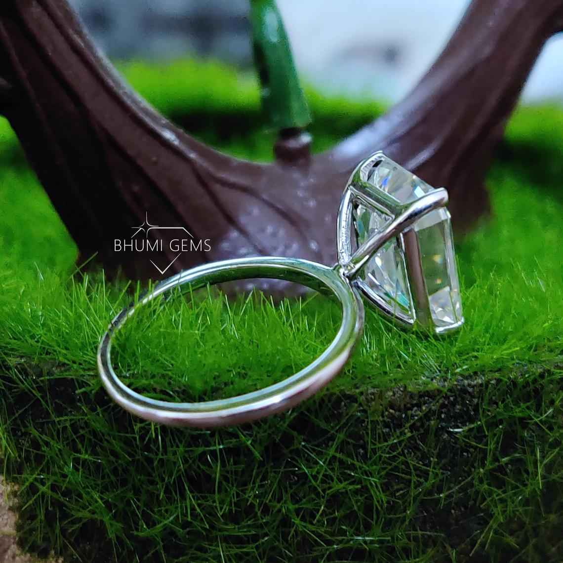 5CT Emerald Criss Cut Moissanite Engagement Ring - view 4