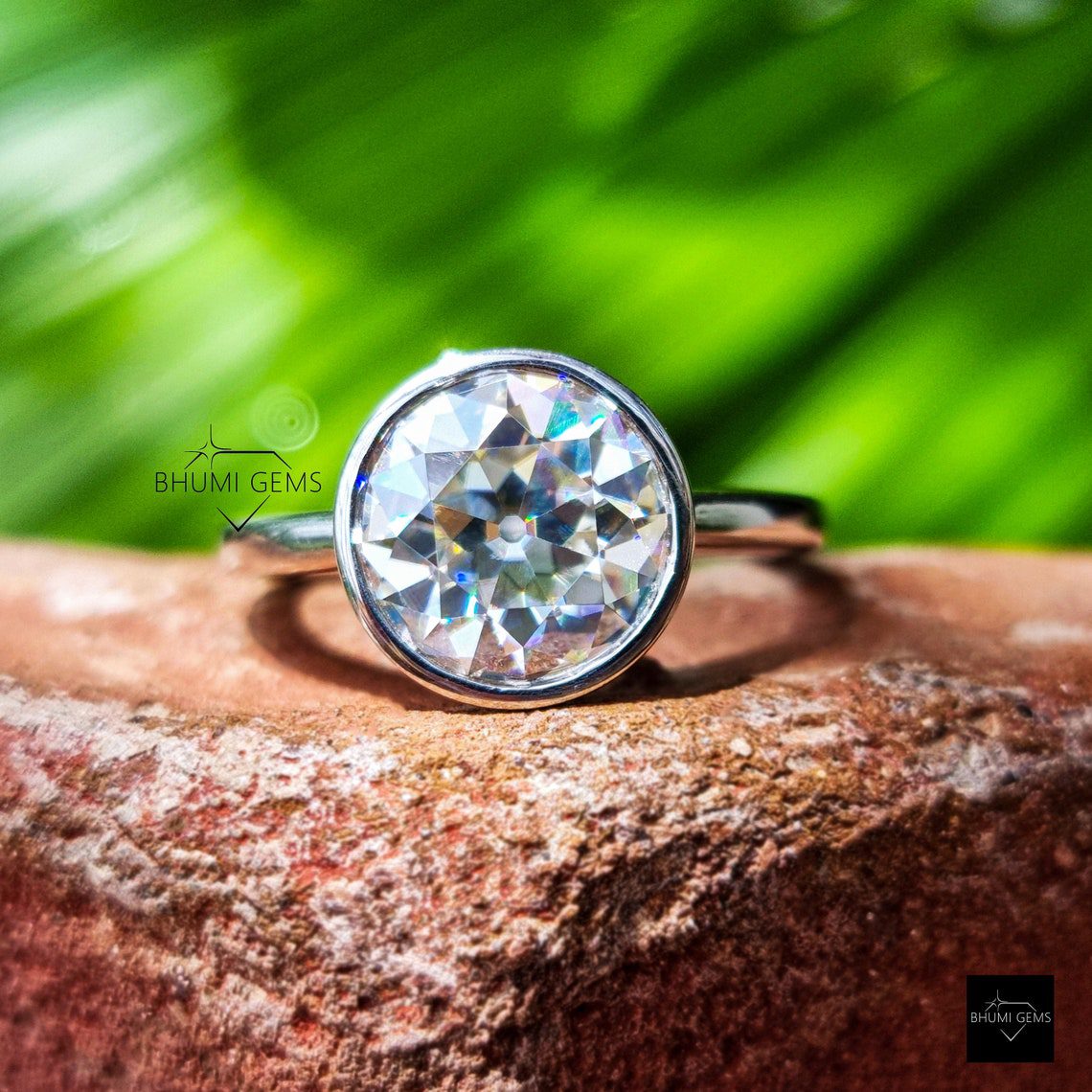 9MM Round Cut Moissanite Engagement Ring