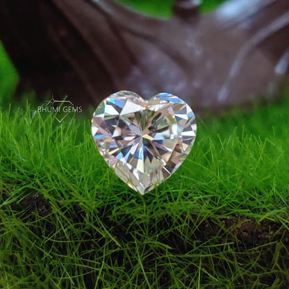 Heart Cut Cut VVS1 Colorless Moissanite Loose Diamonds