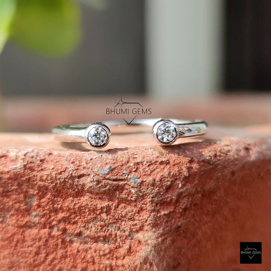Round Moissanite Wedding Band